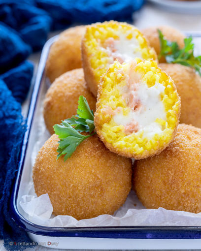 Immagine di ARANCINE DI MARE ROSA FRITTE GR.200